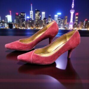 EUC Madison Studio Maroon Leather Pumps Classic Style